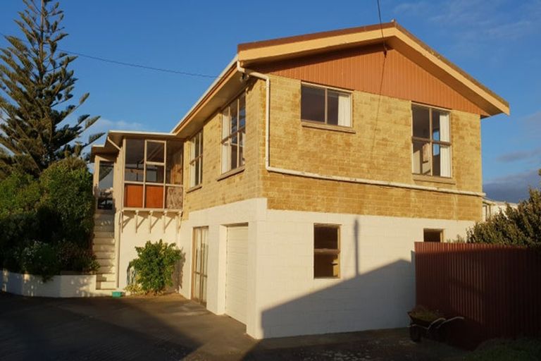 Photo of property in 189 Sims Road, Te Horo Beach, Otaki, 5581