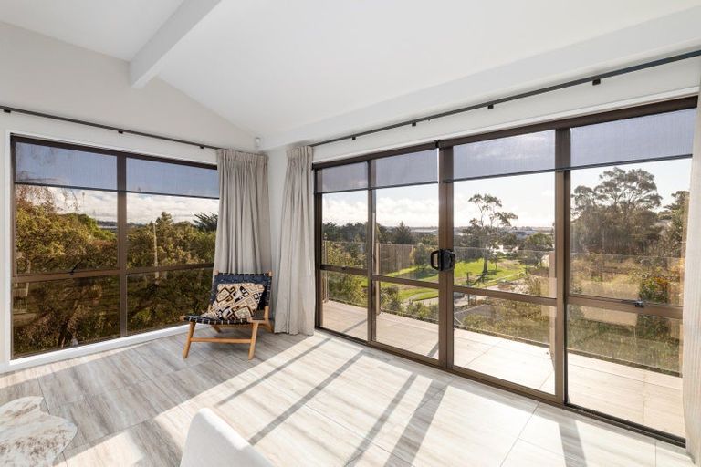 Photo of property in 2 Cannon Hill Crescent, Mount Pleasant, Christchurch, 8081