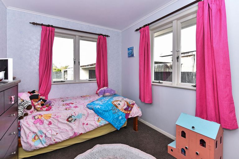 Photo of property in 131 Clevedon Road, Papakura, 2110