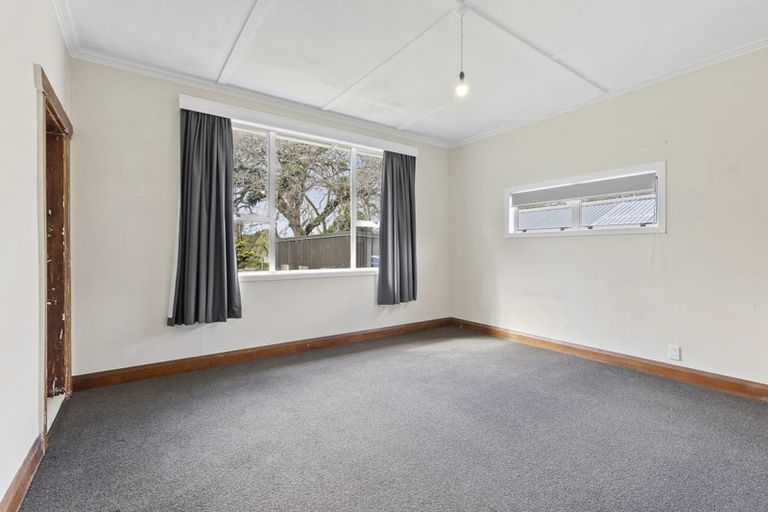 Photo of property in 8 Hydro Road, Burgess Park, New Plymouth, 4371