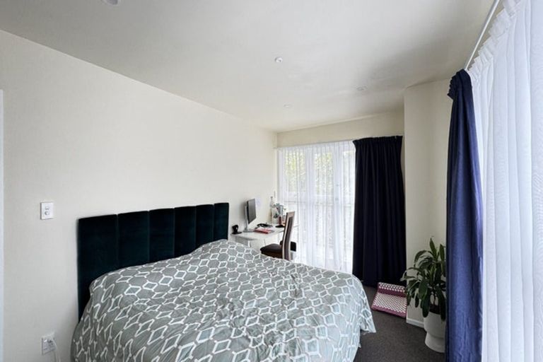 Photo of property in 30 Noall Street, Te Atatu Peninsula, Auckland, 0610