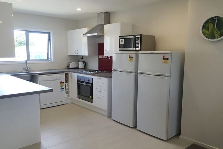 Photo of property in 6a Tonga Place, Riccarton, Christchurch, 8041