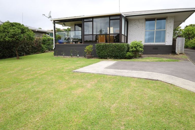 Photo of property in 114 Cambridge Road, Bethlehem, Tauranga, 3110