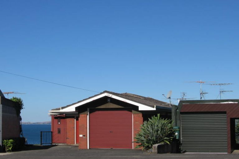 Photo of property in 261 Hurstmere Road, Takapuna, Auckland, 0622