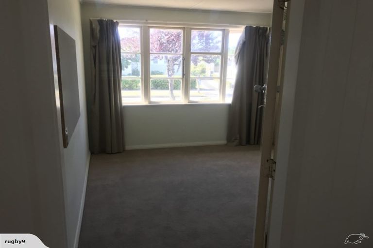 Photo of property in 18 Hillary Crescent, Upper Riccarton, Christchurch, 8041