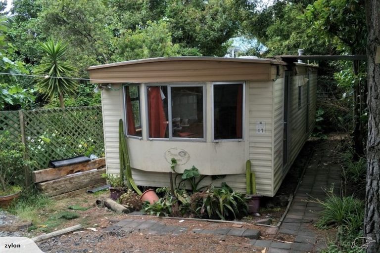 Photo of property in 3/496 Glenfield Road, Glenfield, Auckland, 0629