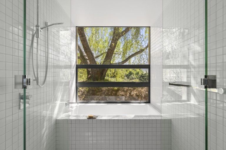 Photo of property in 633 Mount Barker Road, Wanaka, 9382