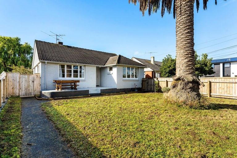 Photo of property in 328 Oxford Terrace, Avalon, Lower Hutt, 5011