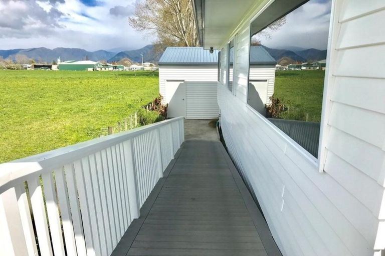 Photo of property in 20 Hiawatha Lane, Takaka, 7110