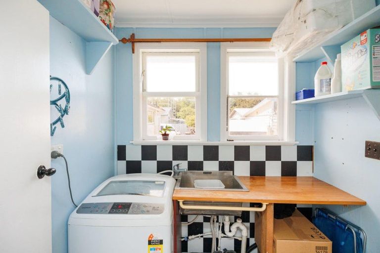 Photo of property in 48 Tweed Street, Roslyn, Palmerston North, 4414