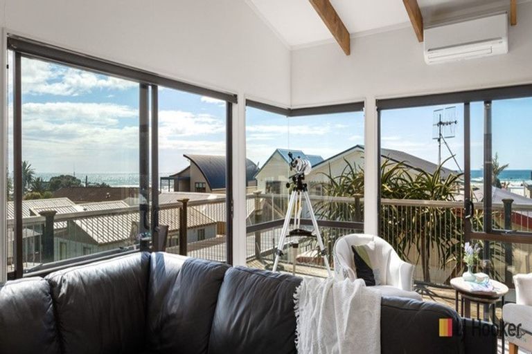 Photo of property in 28 Ocean View Road, Waihi Beach, 3611