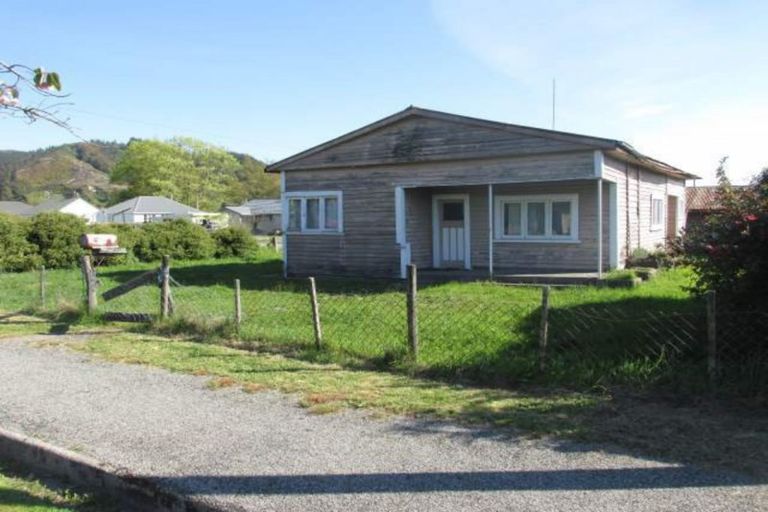 Photo of property in 112 Buller Road, Reefton, 7830