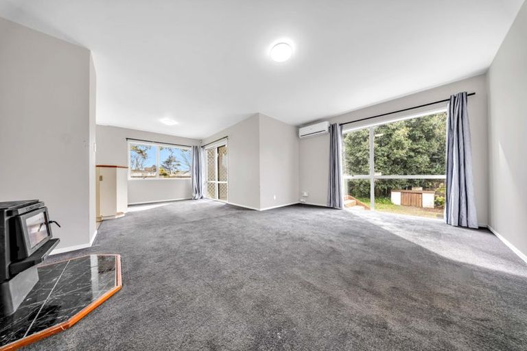 Photo of property in 15 Kindergarten Drive, Conifer Grove, Takanini, 2112