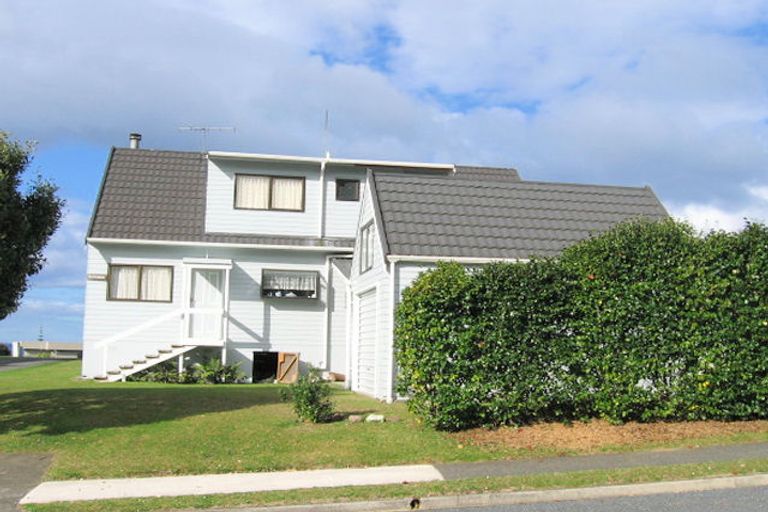 Photo of property in 111 Russell Bruce Place, Onemana, Whangamata, 3691