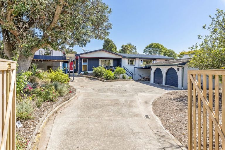 Photo of property in 225 Matai Road, Raumati Beach, Paraparaumu, 5032