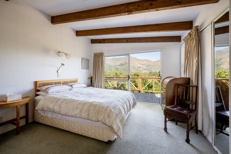 Photo of property in 50 Beacon Point Road, Wanaka, 9305