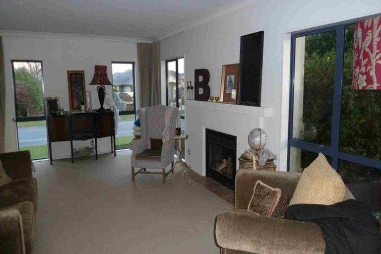 Photo of property in 28 Kinsella Crescent, Aidanfield, Christchurch, 8025