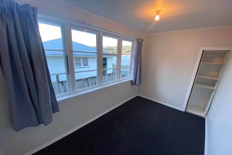 Photo of property in 204 George Street, Stokes Valley, Lower Hutt, 5019