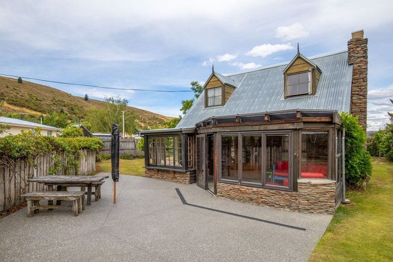 Photo of property in 21 Dunstan Street, Clyde, 9330