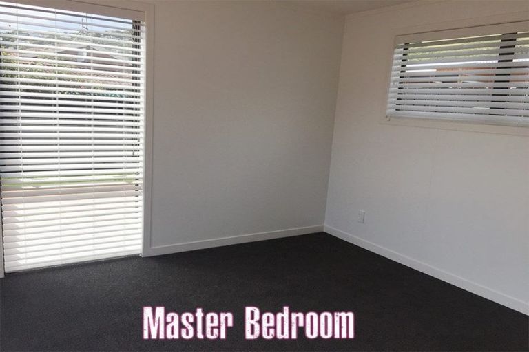 Photo of property in 61 Wakefield Avenue, Sumner, Christchurch, 8081