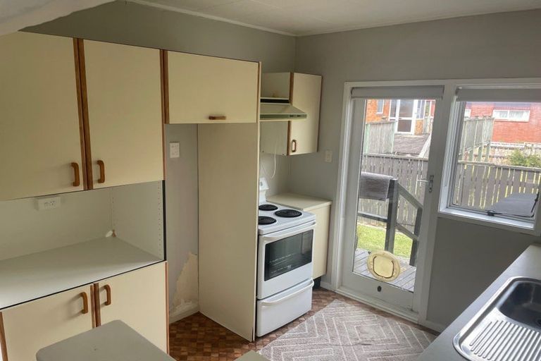 Photo of property in 2/52 Scenic Drive, Hillpark, Auckland, 2102
