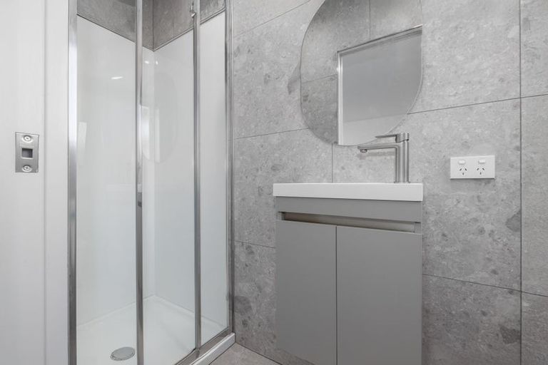 Photo of property in 102 Langdale Avenue, Paraparaumu, 5032