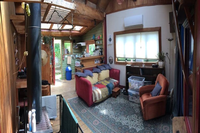 Photo of property in 2 Margate Avenue, Broad Bay, Dunedin, 9014