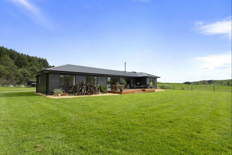 Photo of property in 336 Valley Road, Colyton, 4775