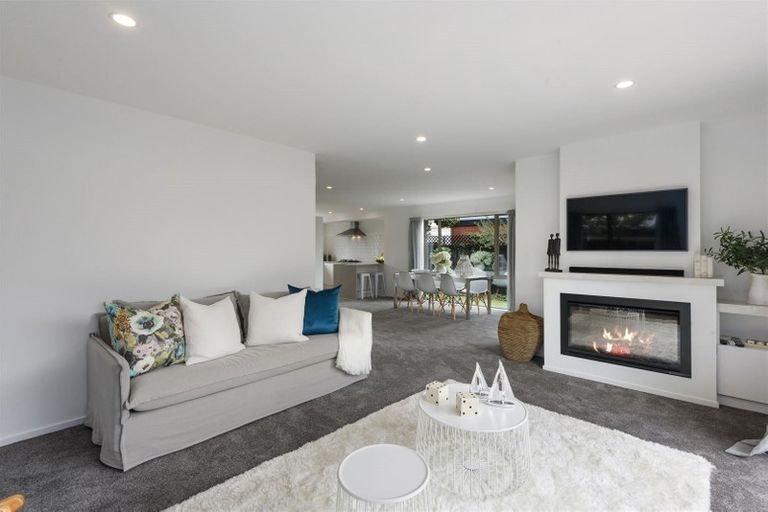 Photo of property in 130 Wairakei Road, Bryndwr, Christchurch, 8053