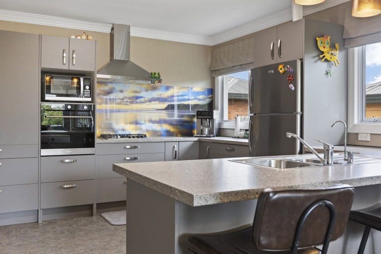 Photo of property in 60 Cutfield Street, Inglewood, 4330