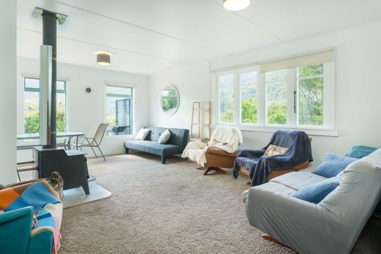 Photo of property in 55 Hope Drive, Okiwi Bay, 7193