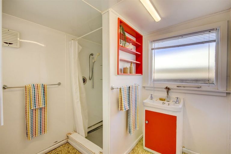 Photo of property in 28 Rotten Row, Waikuku Beach, 7473