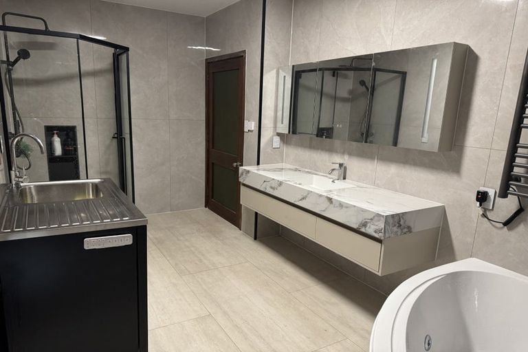 Photo of property in 70b Avonhead Road, Avonhead, Christchurch, 8042