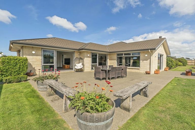 Photo of property in 30 Sunnyside Road, Coatesville, 0793