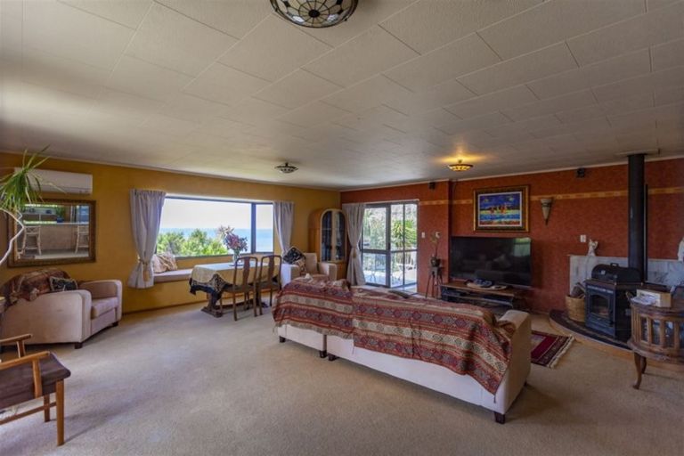 Photo of property in 10 Parapara Esplanade, Parapara, Takaka, 7182