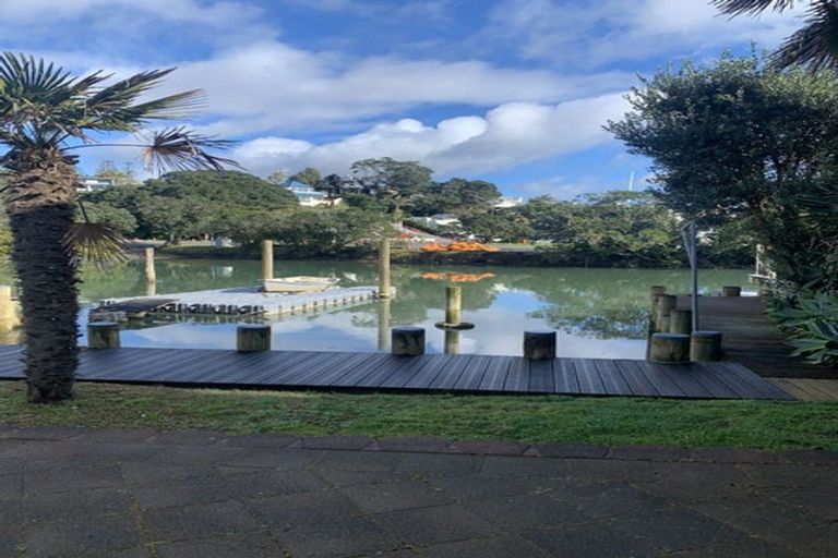 Photo of property in 3/3 Omana Road, Milford, Auckland, 0620