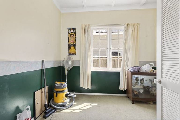 Photo of property in 93 Kings Crescent, Hutt Central, Lower Hutt, 5010