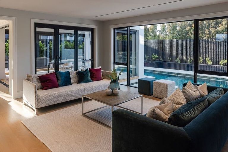 Photo of property in 112 Arran Point Parade, Orewa, 0931