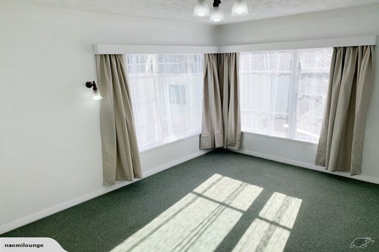 Photo of property in 32 Burgess Road, Johnsonville, Wellington, 6037