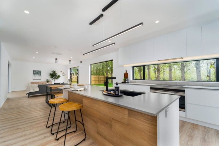 Photo of property in 35 Westwood Avenue, Greytown, 5712