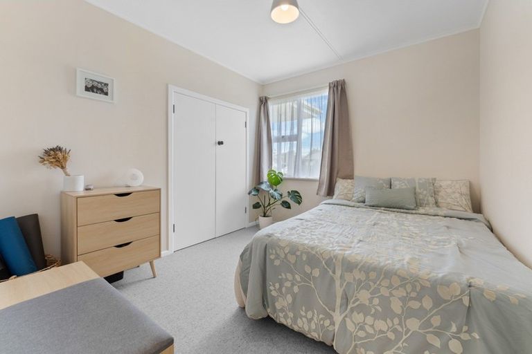 Photo of property in 5 Battersea Place, Roslyn, Palmerston North, 4414