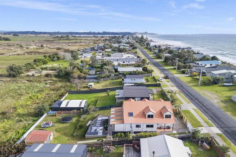 Photo of property in 196 Pukehina Parade, Pukehina, Te Puke, 3189