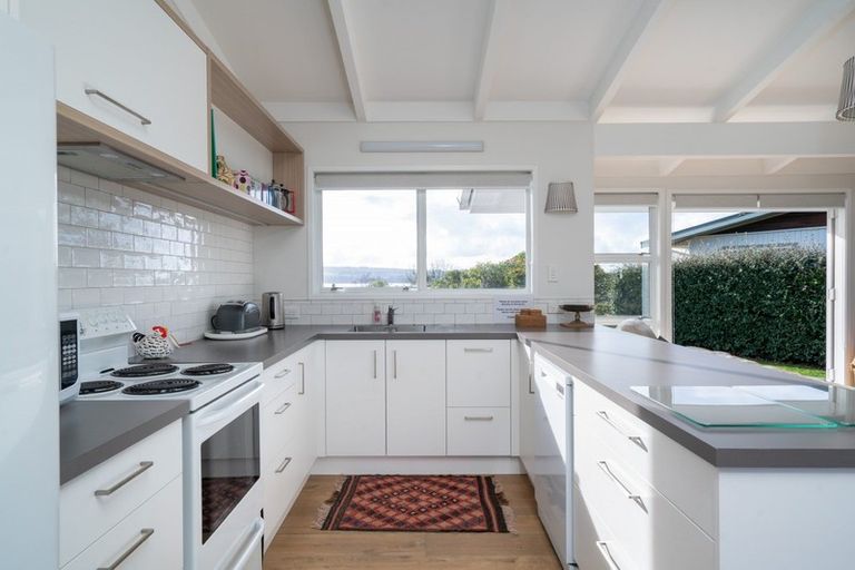 Photo of property in 38 Oregon Drive, Rainbow Point, Taupo, 3330