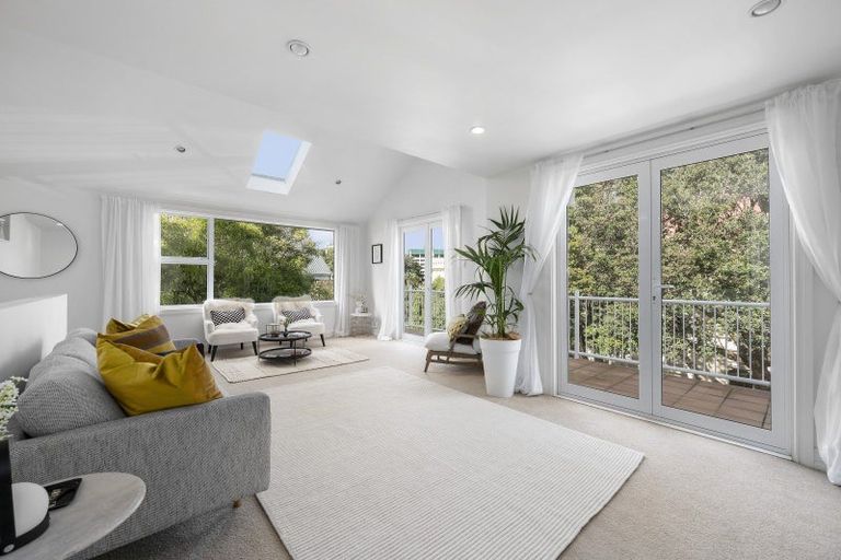 Photo of property in 20 Hill Street, Thorndon, Wellington, 6011