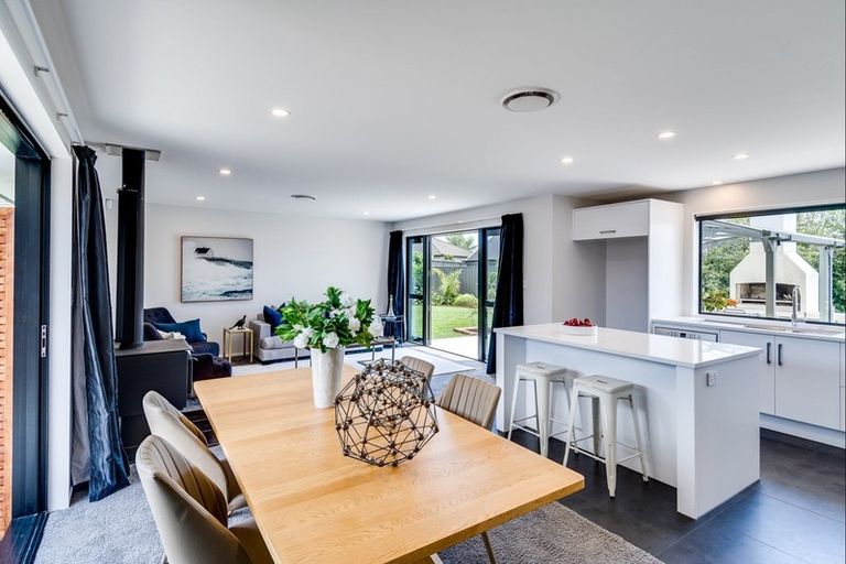 Photo of property in 9 Dwyer Close, Havelock North, 4130