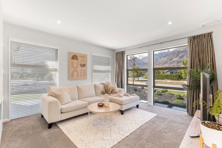 Photo of property in 1 Oxfordshire Avenue, Lower Shotover, Queenstown, 9304