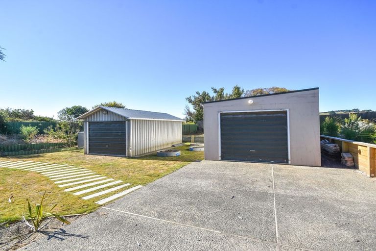 Photo of property in 17 Palmer Place, Taieri Beach, Taieri Mouth, 9091