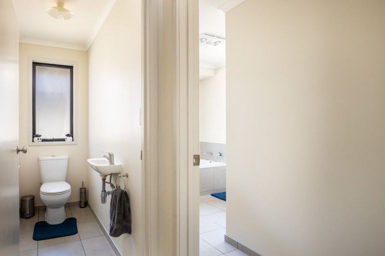 Photo of property in 25c Dolphin Parade, Bell Block, New Plymouth, 4312