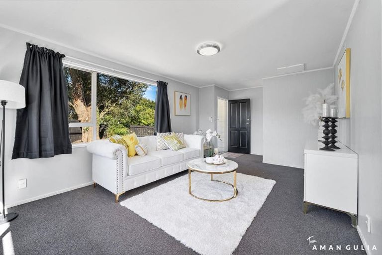 Photo of property in 30 Hyperion Drive, Randwick Park, Auckland, 2105