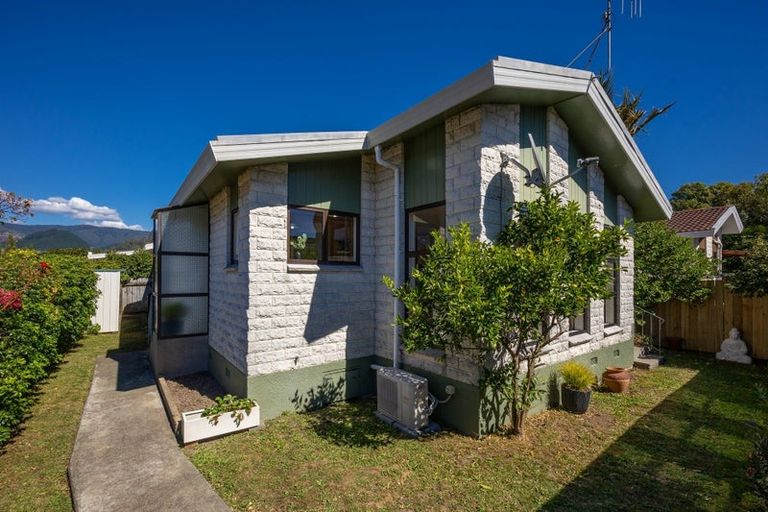 Photo of property in 2/11 Cambria Street, The Wood, Nelson, 7010